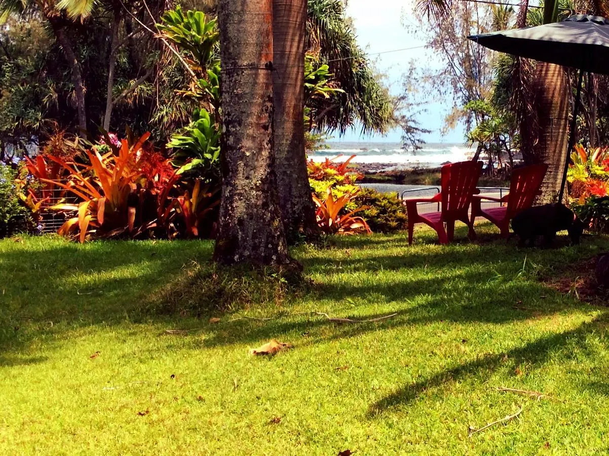 At The Beach With Friends Bed And Breakfast Hilo