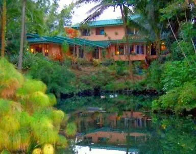 At The Beach With Friends Bed And Breakfast Hilo United States